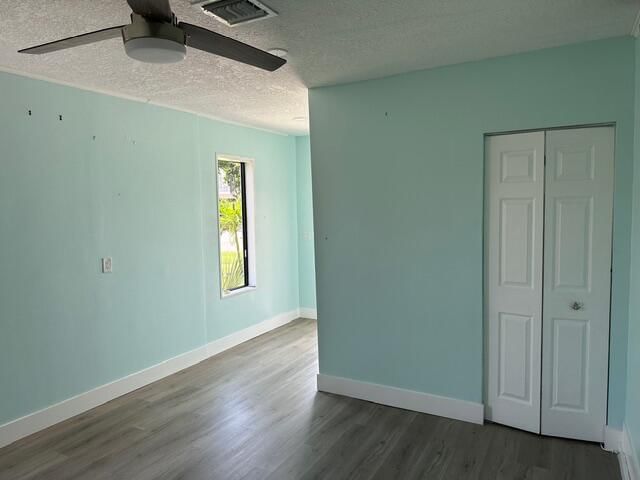 907 SE Lake Street, Stuart, FL 34994 photo 4