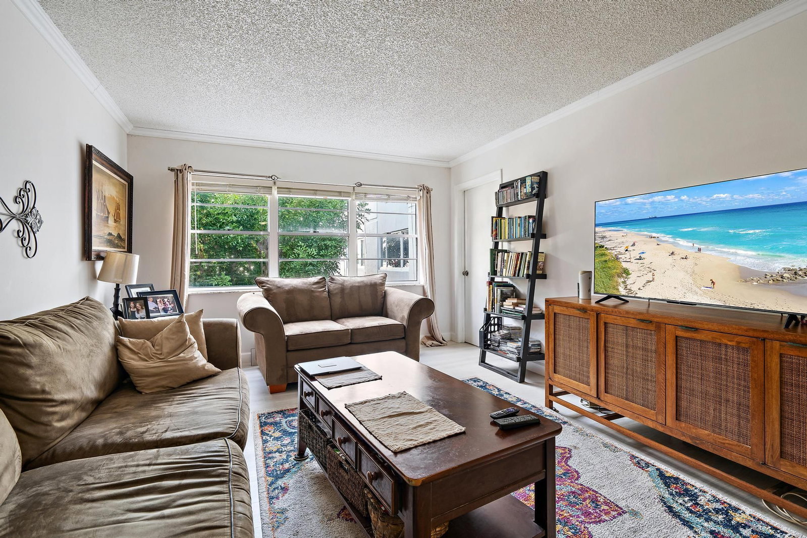 1516 S Lakeside Drive #207, Lake Worth Beach, FL 33460 photo 2