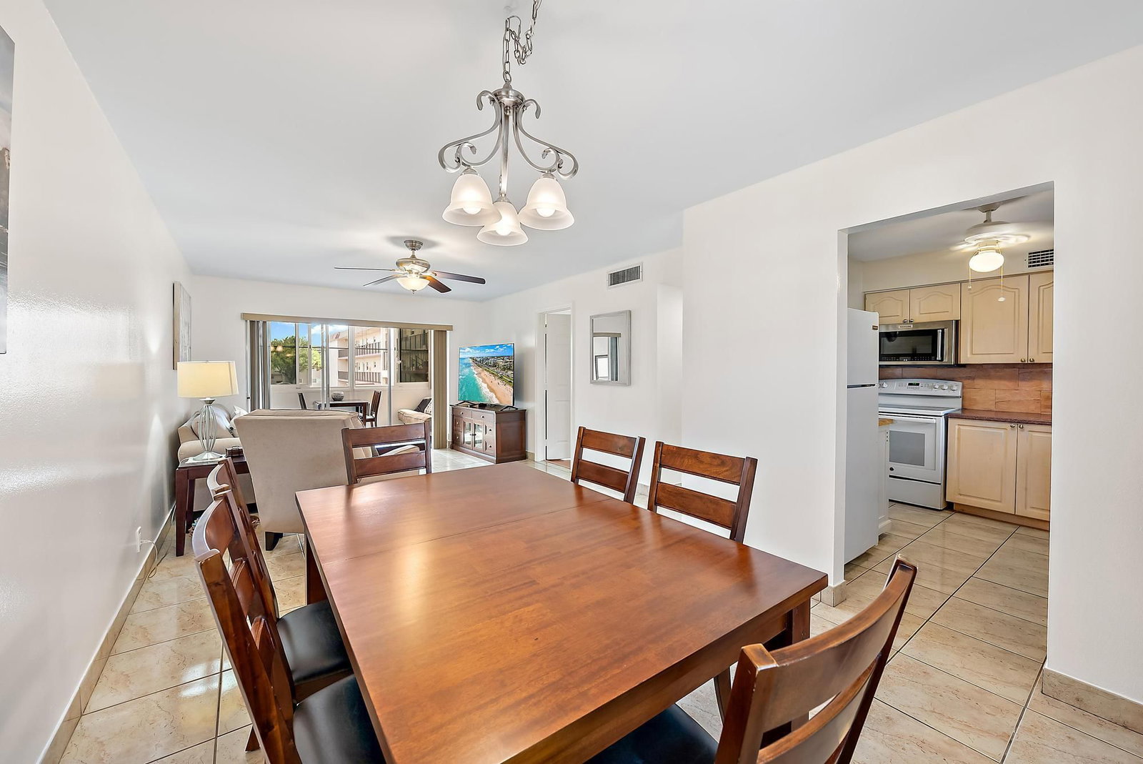 701 Lori Drive #206, Palm Springs, FL 33461 photo 3