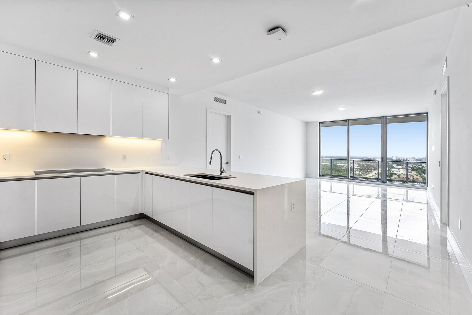 220 Lake Shore Drive #2005, Lake Park, FL 33403 photo 4