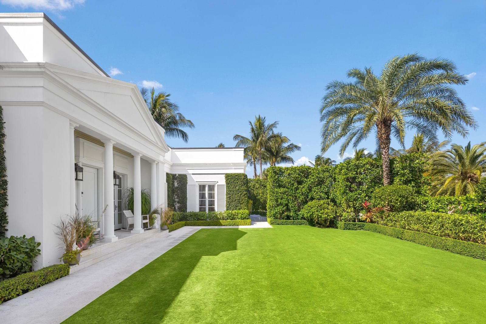 208 Sandpiper Drive, Palm Beach, FL 33480 photo 3
