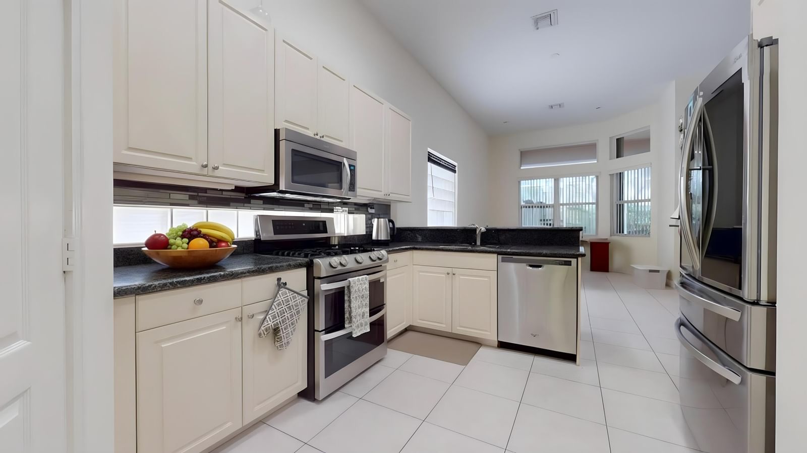 10072 Armani Drive, Boynton Beach, FL 33437 photo 4
