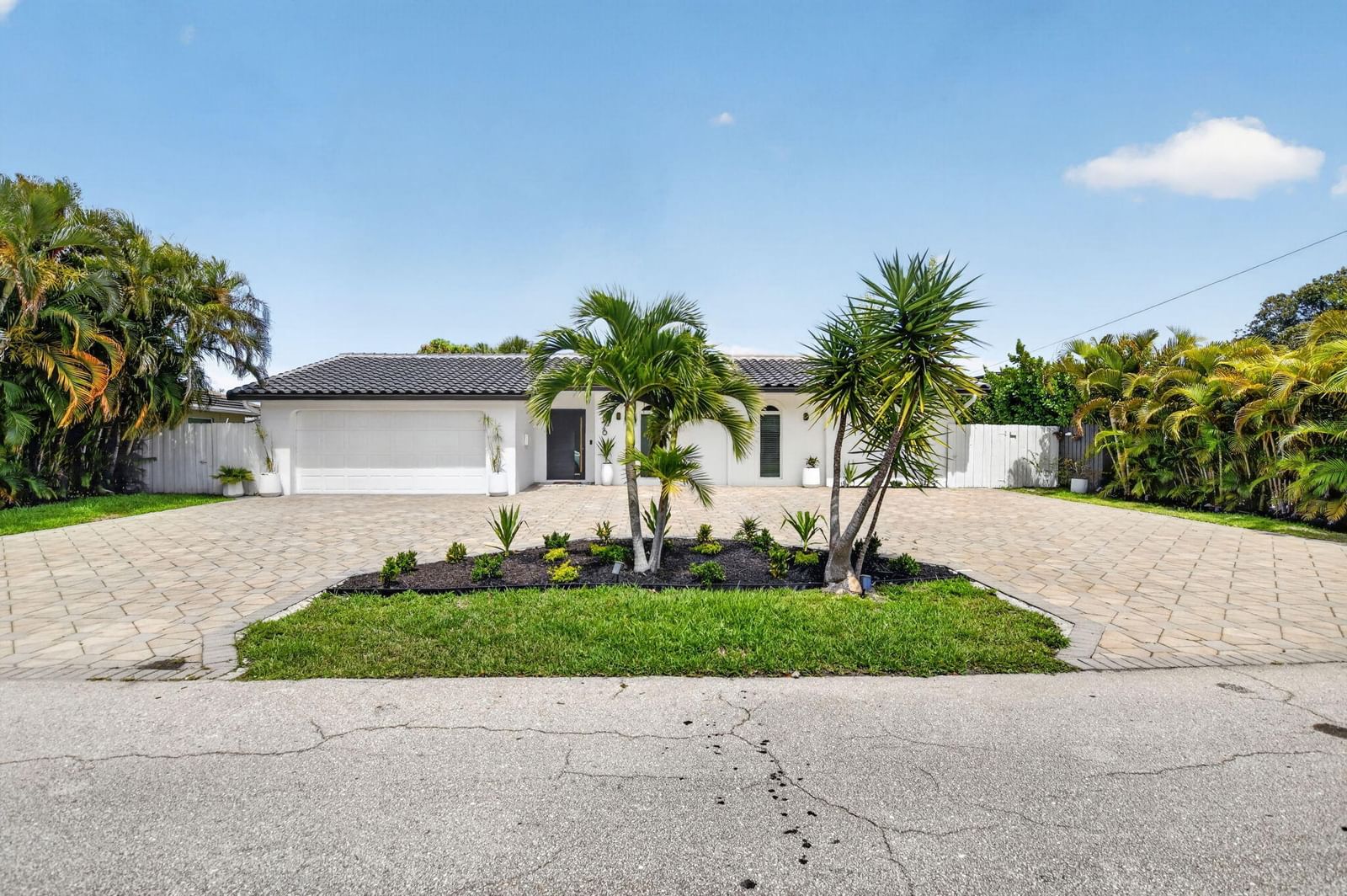 876 NW 6th Avenue, Boca Raton, FL 33432 photo 2