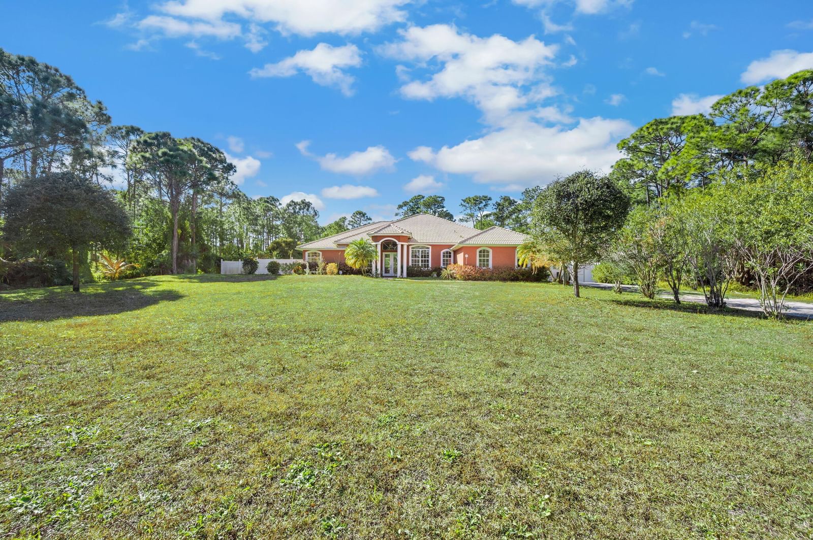 5305 Southwind Trail, Fort Pierce, FL 34951 photo 4
