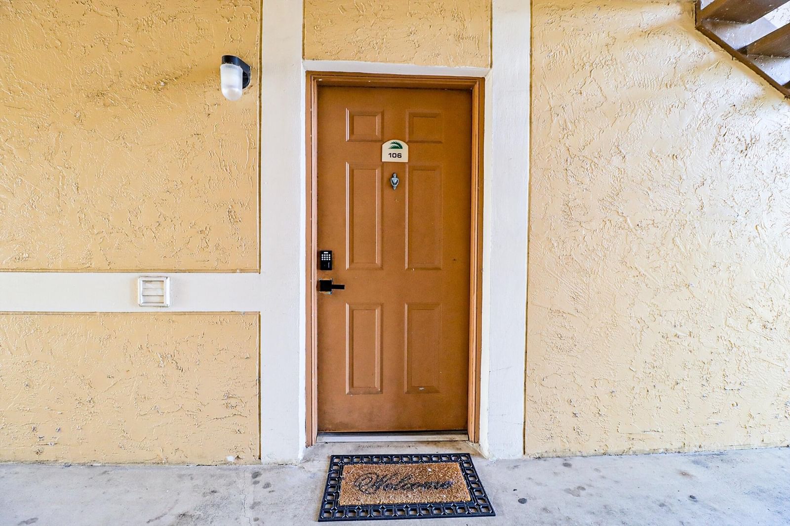 450 Palm Circle Cir #106, Pembroke Pines, FL 33025 photo 4