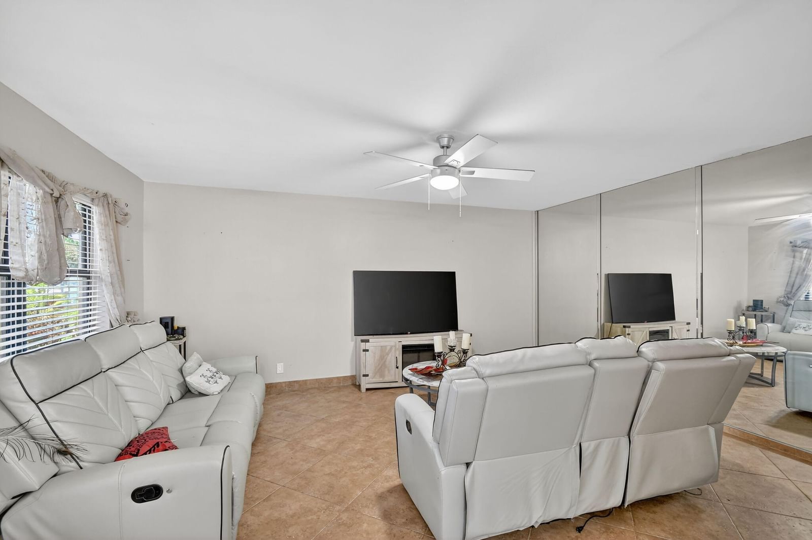 743 Burgundy P, Delray Beach, FL 33484 photo 5