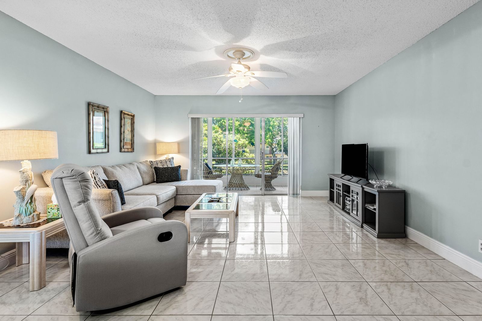 721 Lori Drive #208, Palm Springs, FL 33461 photo 5