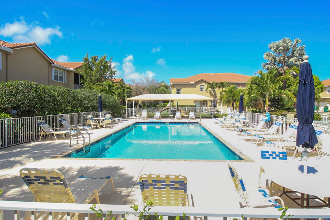 110 Lighthouse Circle #H, Tequesta, FL 33469 photo 4