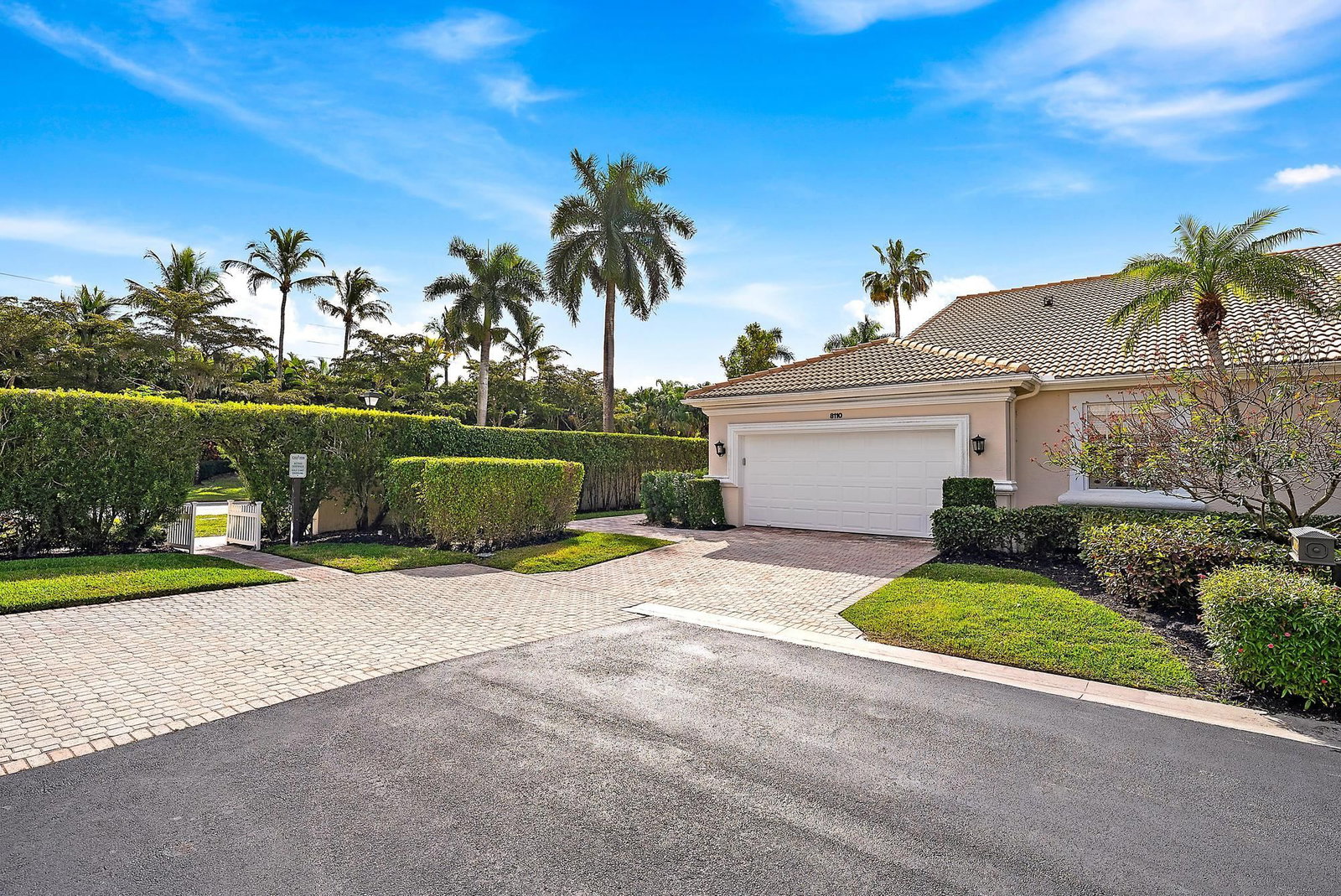 8110 Sandpiper Way, West Palm Beach, FL 33412 photo 2
