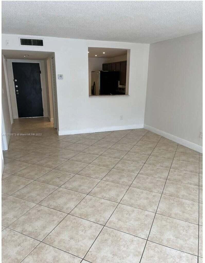 484 NW 165th St Road #A-211, Miami, FL 33169 photo 3