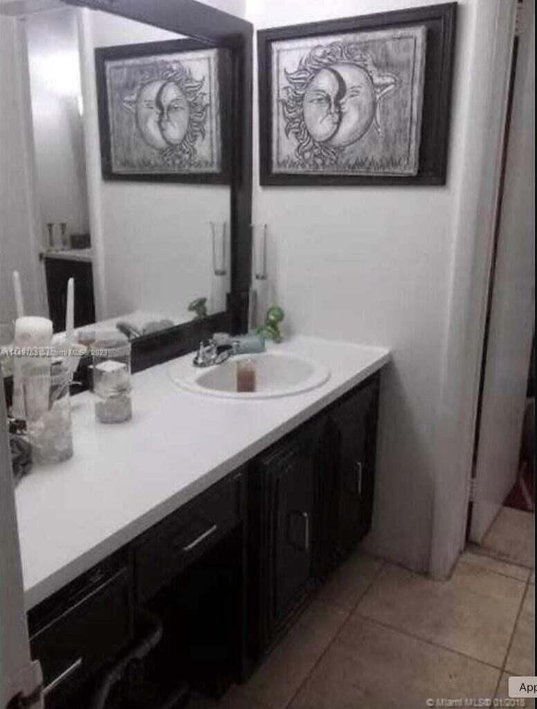484 NW 165th St Road #A-211, Miami, FL 33169 photo 4
