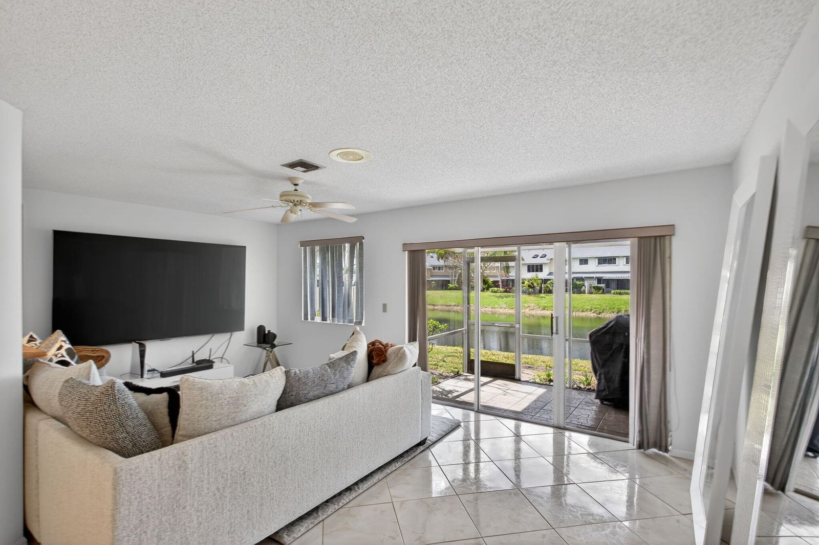 2274 Discovery Circle W #2274, Deerfield Beach, FL 33442 photo 4