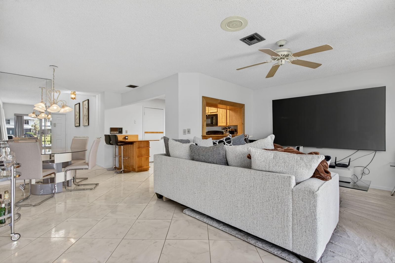2274 Discovery Circle W #2274, Deerfield Beach, FL 33442 photo 5