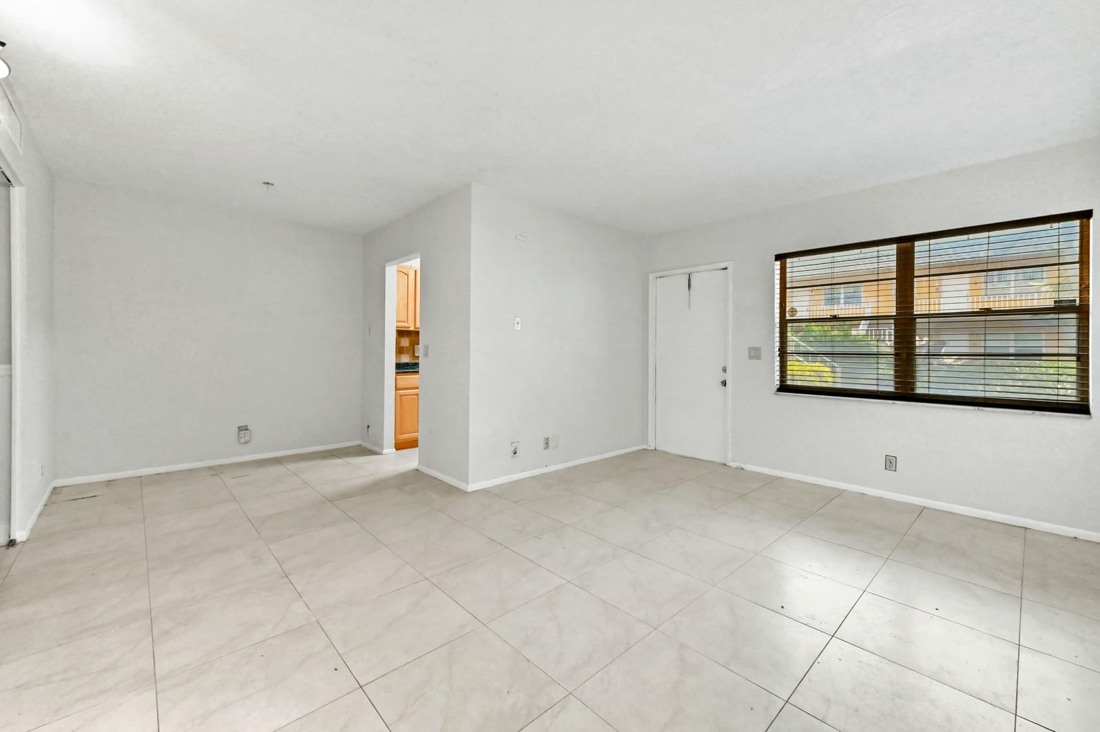 240 Croton Avenue #102, Lantana, FL 33462 photo 4