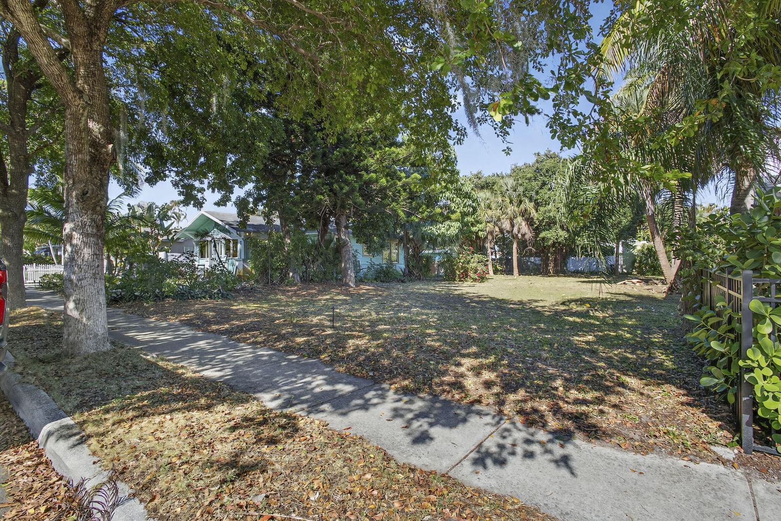 427 32nd Street, West Palm Beach, FL 33407 photo 2
