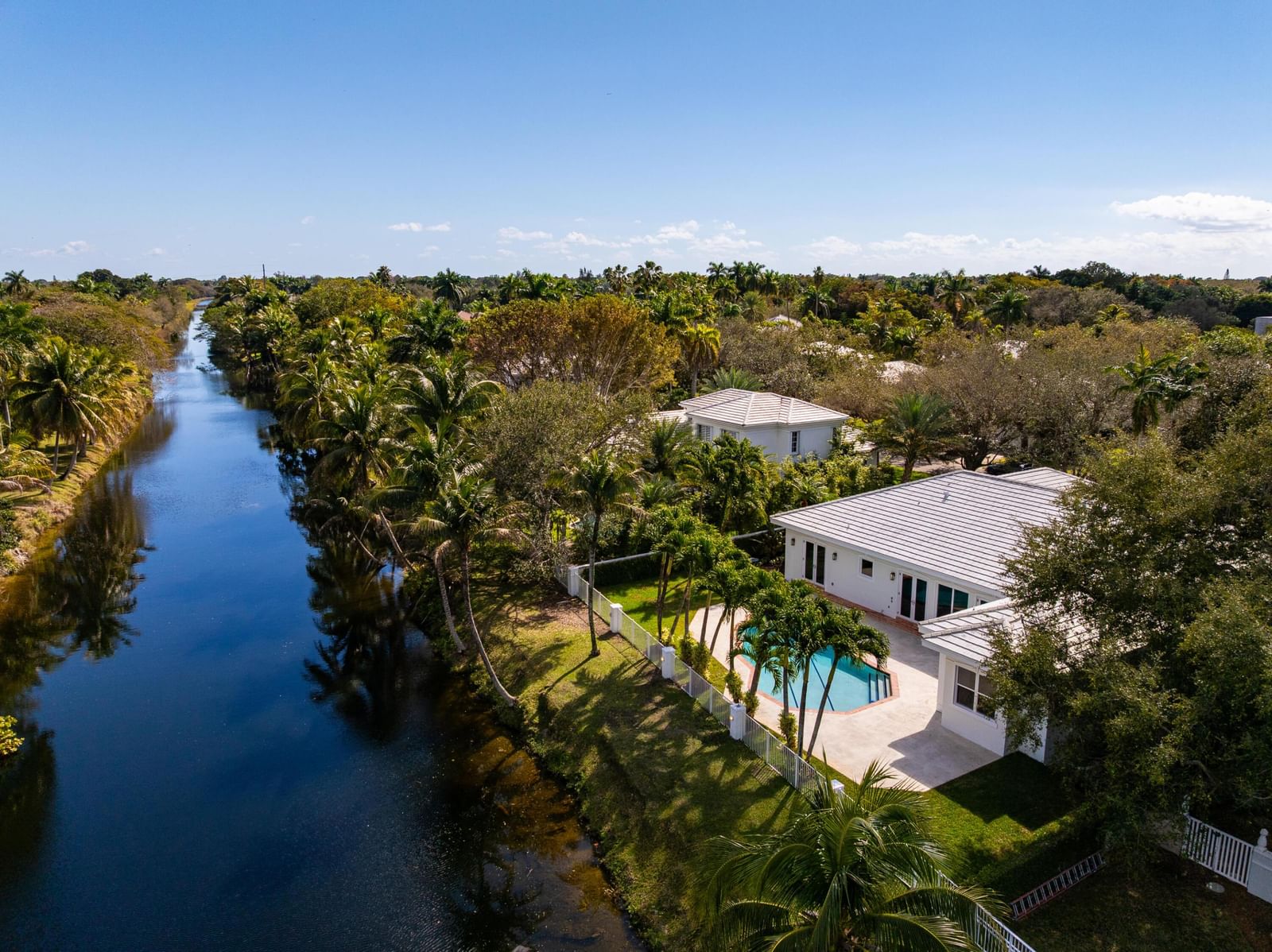 6371 SW 87th Terrace, Pinecrest, FL 33156 photo 2