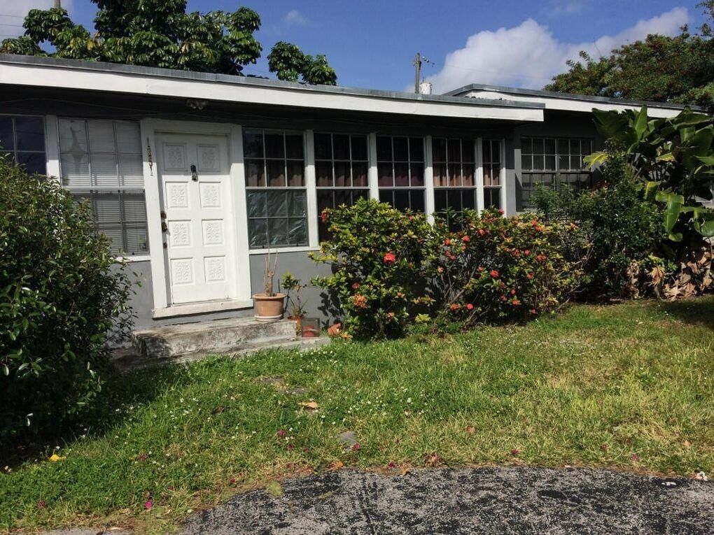 1351 NE 159th Street, North Miami Beach, FL 33162 photo 2