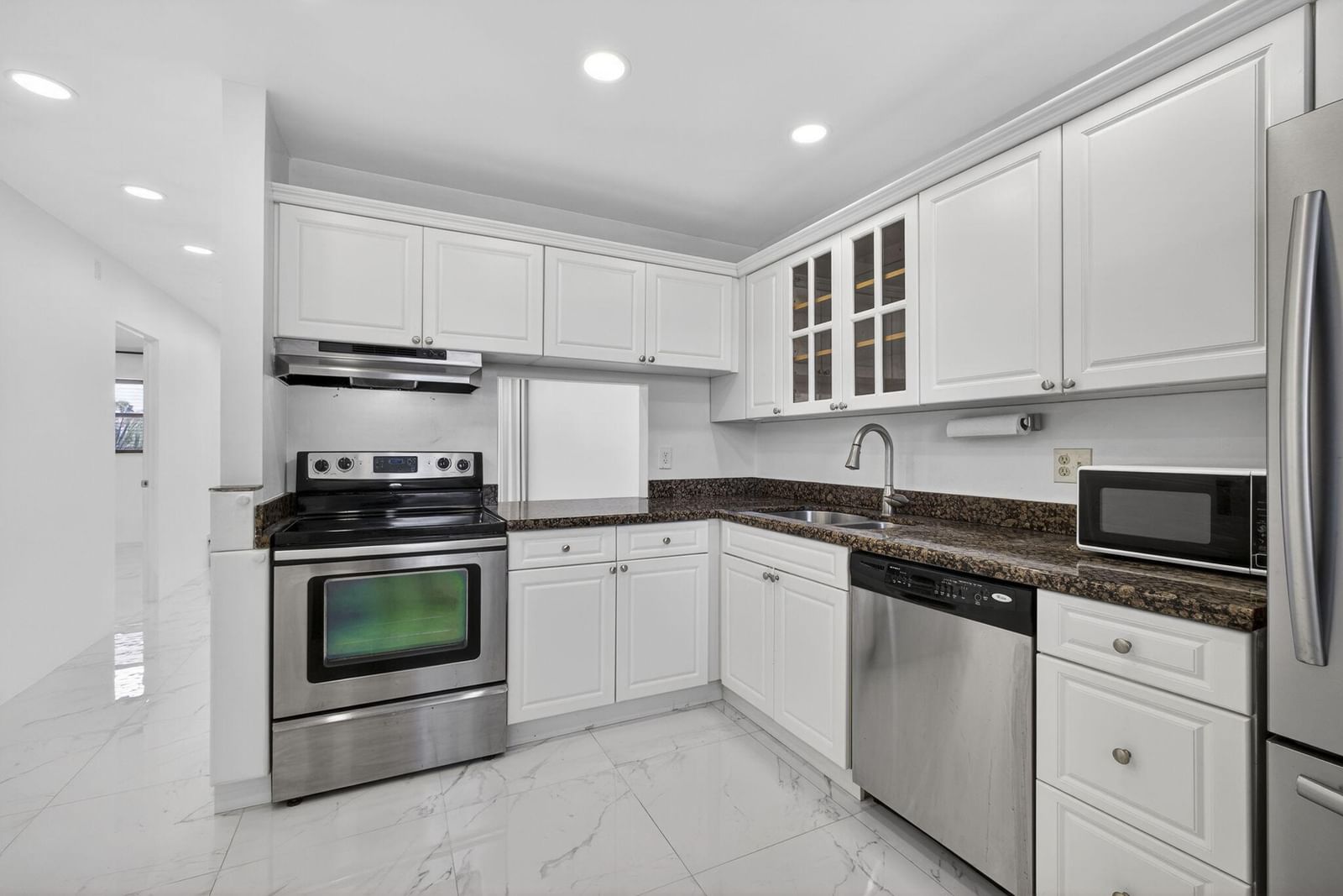 105 Lake Irene Drive, West Palm Beach, FL 33411 photo 5