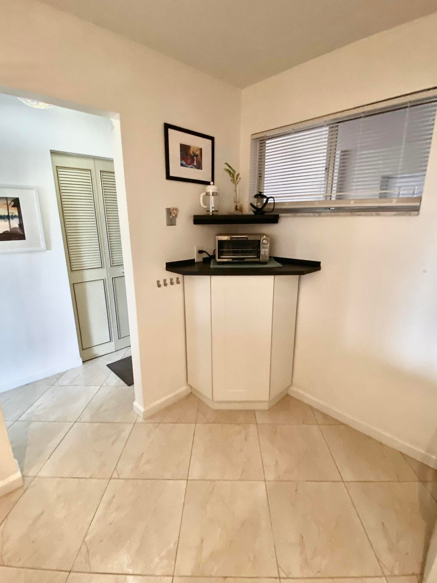 2616 N Garden Drive #204, Lake Worth, FL 33461 photo 4