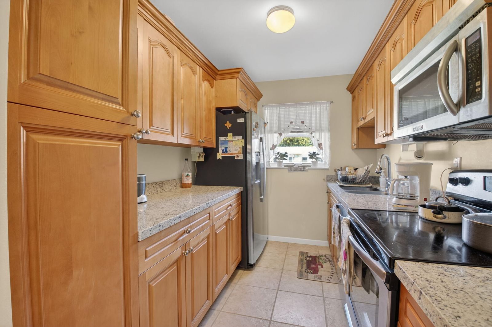 220 High Point Court E #B, Delray Beach, FL 33445 photo 4