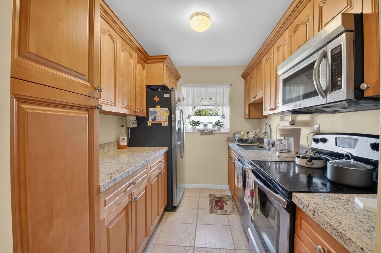 220 High Point Court E #B, Delray Beach, FL 33445 photo 5