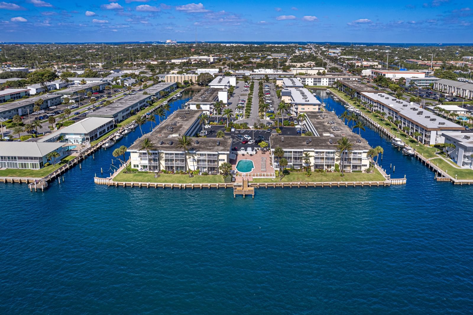 101 Doolen Court #207, North Palm Beach, FL 33408 photo 2