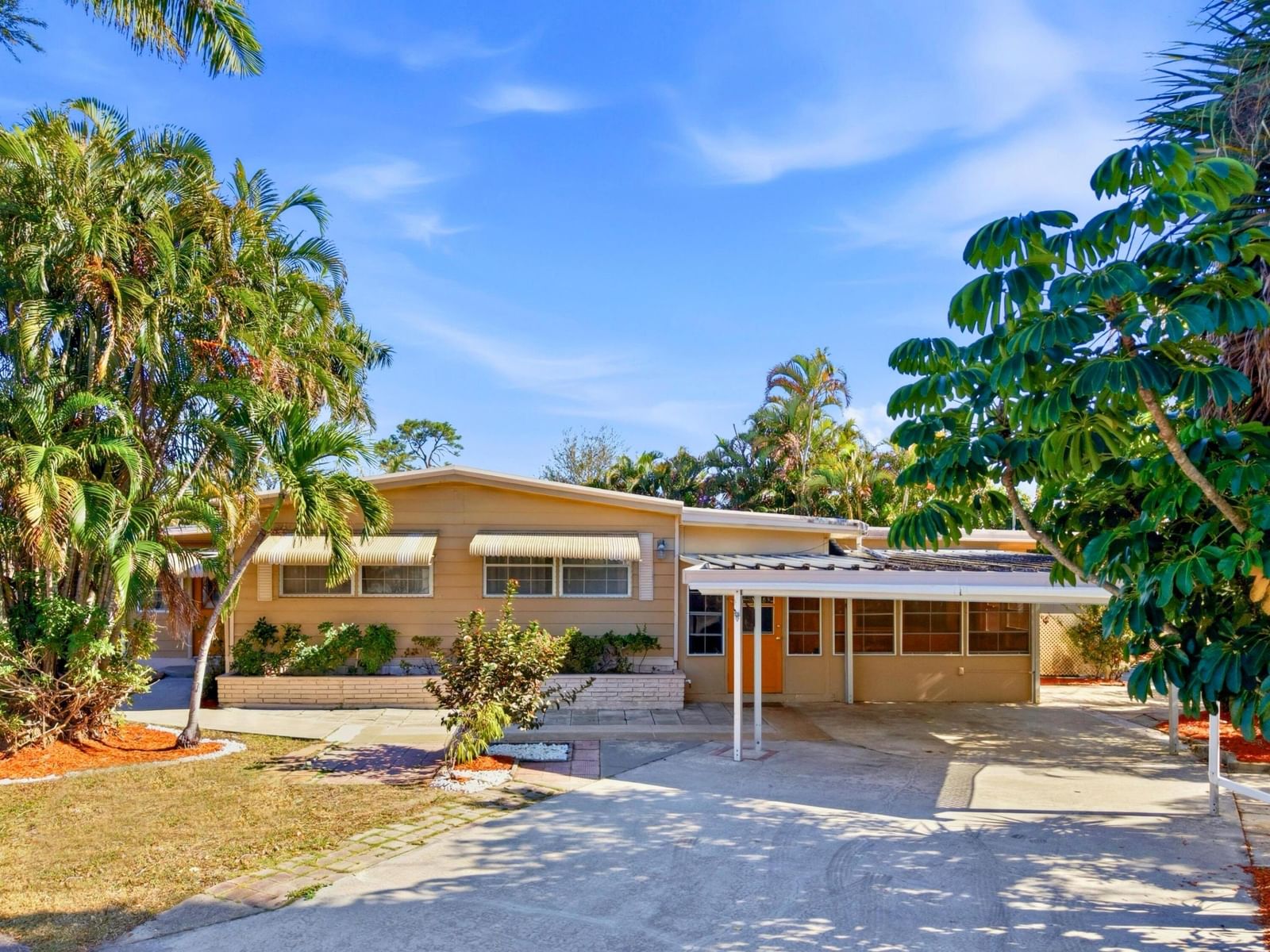 8903 Oak Street, Boynton Beach, FL 33436 photo 2