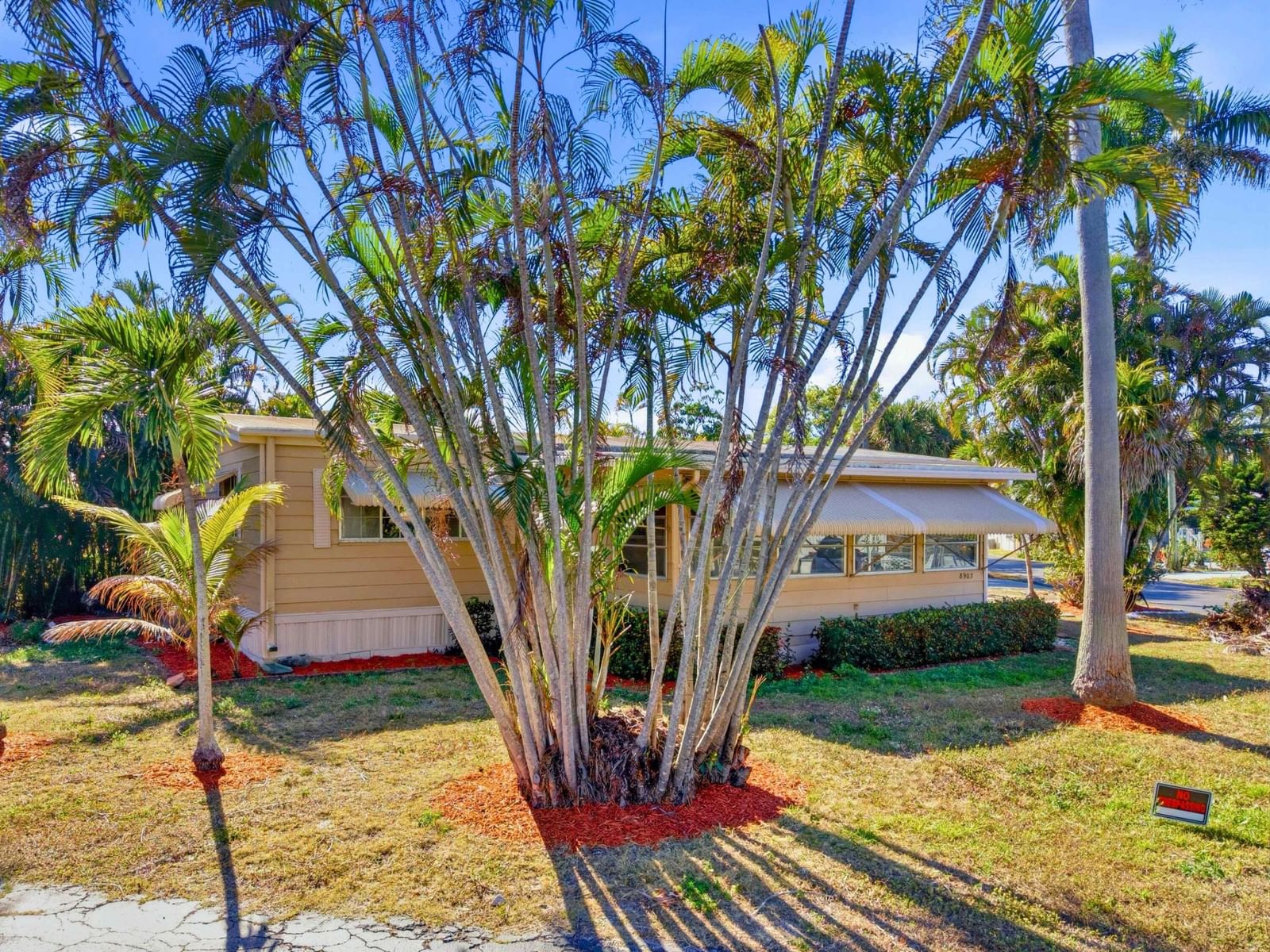 8903 Oak Street, Boynton Beach, FL 33436 photo 4