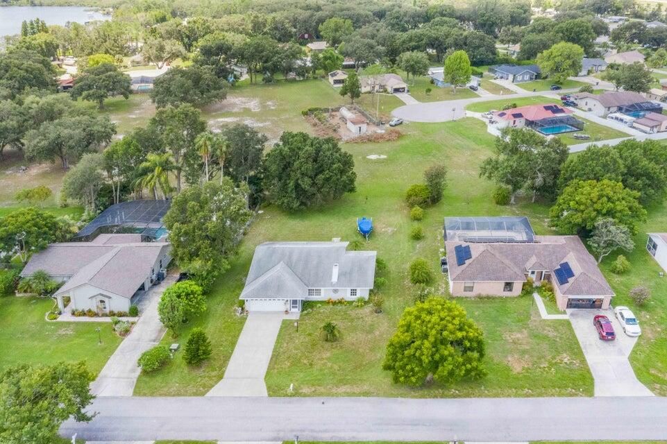 910 Liberty Lane, Auburndale, FL 33823 photo 2
