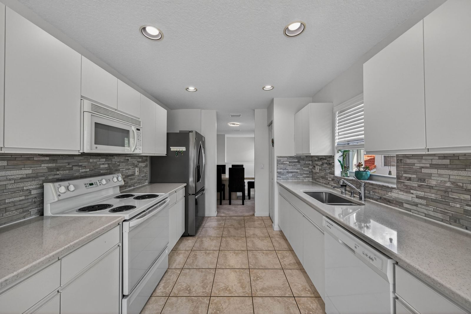 7676 Springwater Place #201, Boynton Beach, FL 33437 photo 5