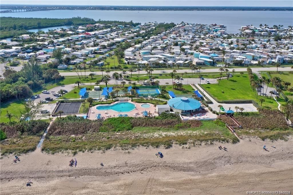 10725 S Ocean Drive, Jensen Beach, FL 34957 photo 2