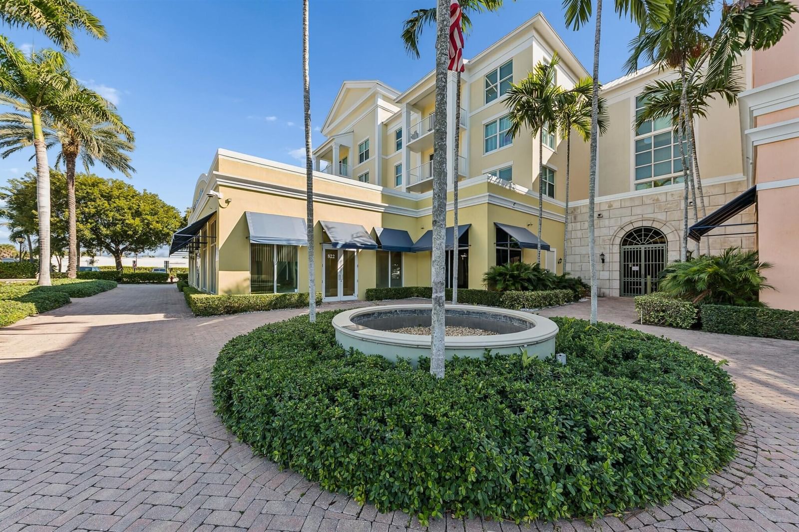 826 N Dixie Highway #11-15, Lantana, FL 33462 photo 2