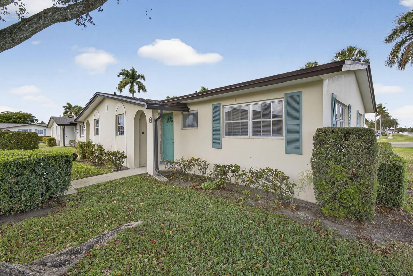2960 Ashley Drive E #D, West Palm Beach, FL 33415 photo 2