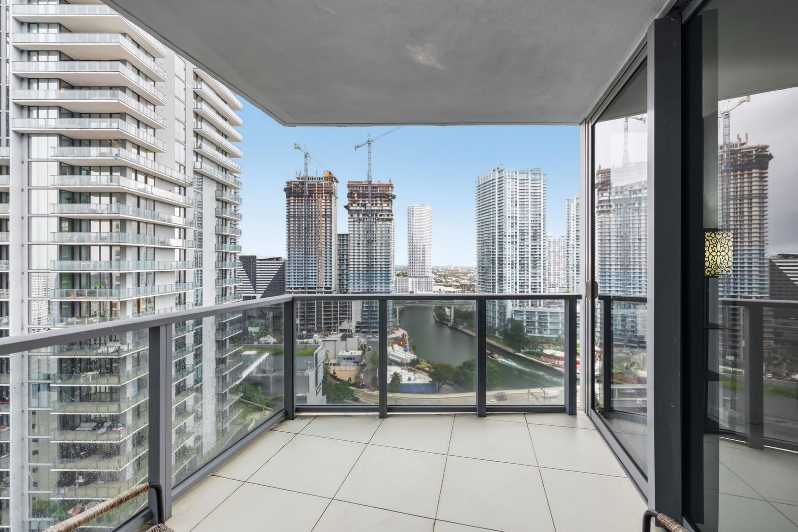 31 SE 6th Street #2601, Miami, FL 33131 photo 2