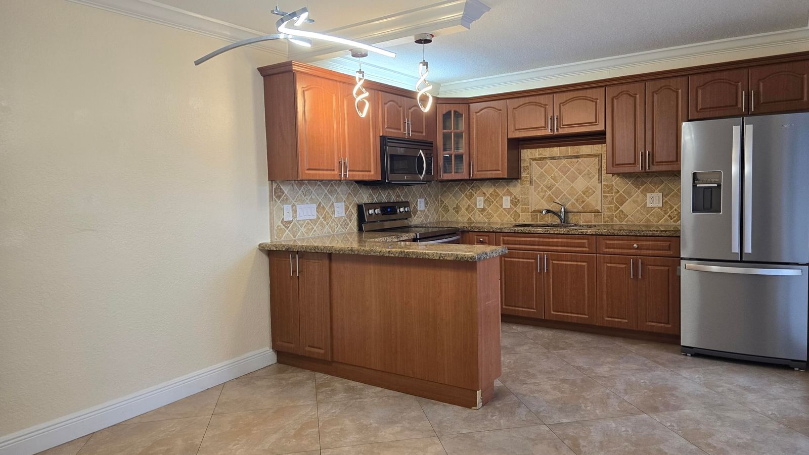 257 Lake Arbor Drive, Palm Springs, FL 33461 photo 5