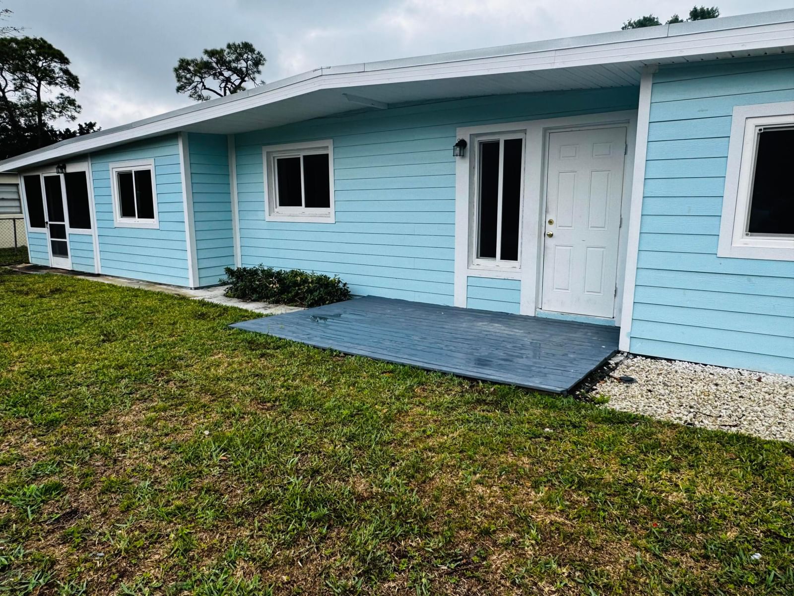360 Barraclough Street, Fort Pierce, FL 34982 photo 2