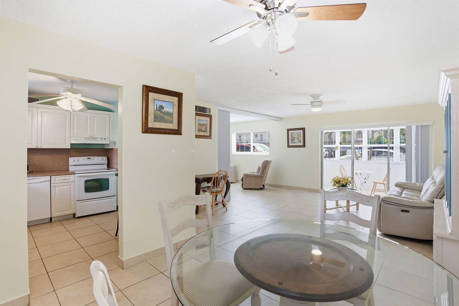 721 Lori Drive #113, Palm Springs, FL 33461 photo 3