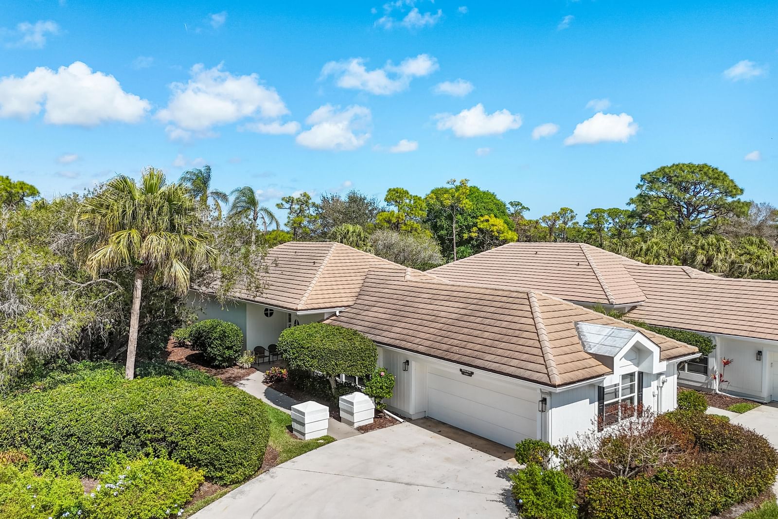 2201 NW Seagrass Drive, Palm City, FL 34990 photo 2