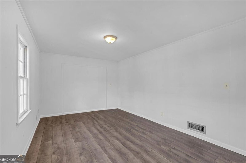 Photo 8 of 2080 Bluffton Way