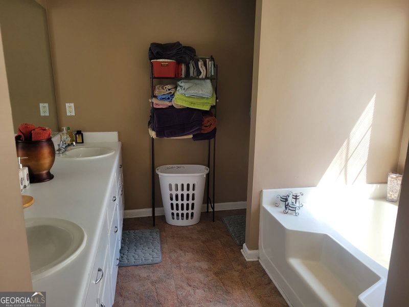 Photo 9 of 155 Vinnys Way