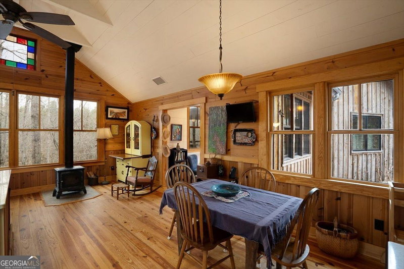 Photo 9 of 1257 Seymour Road