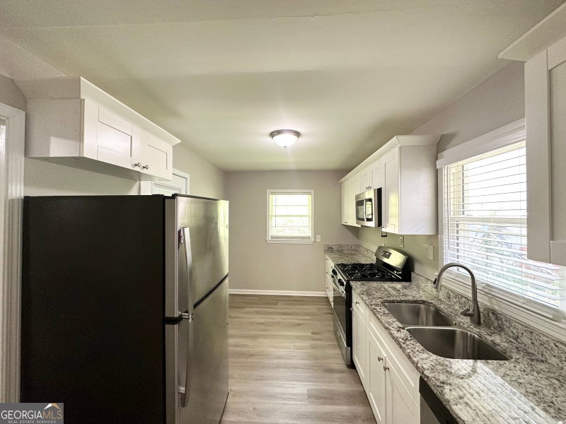 Photo 5 of 1417 Lavender Drive NW