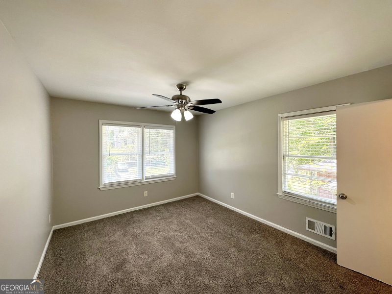Photo 10 of 1417 Lavender Drive NW