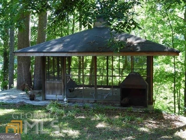 Photo 11 of 573 Lester Road