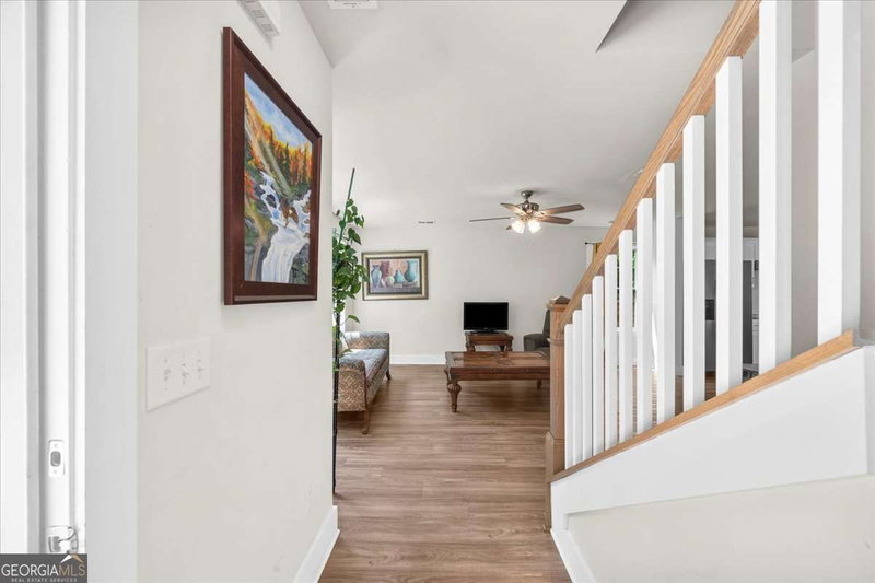 Photo 7 of 6425 Dogwood Way