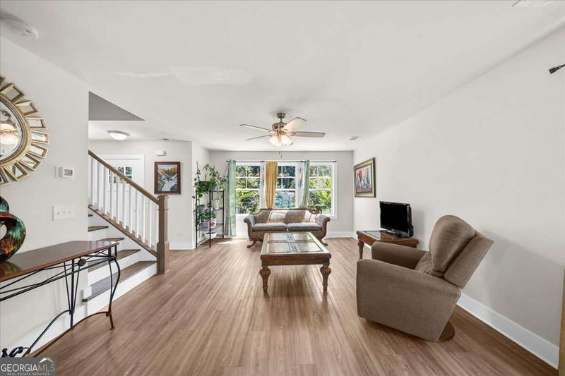 Photo 9 of 6425 Dogwood Way