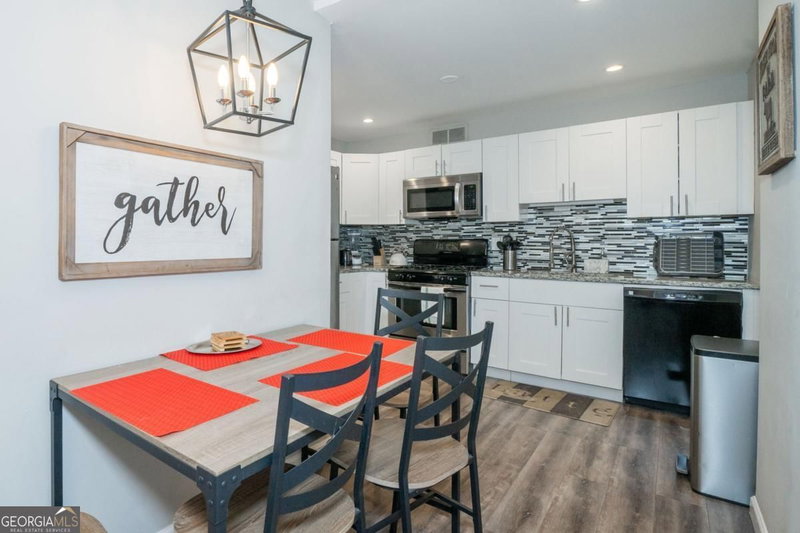 Photo 13 of 215 Piedmont Avenue NE #2108