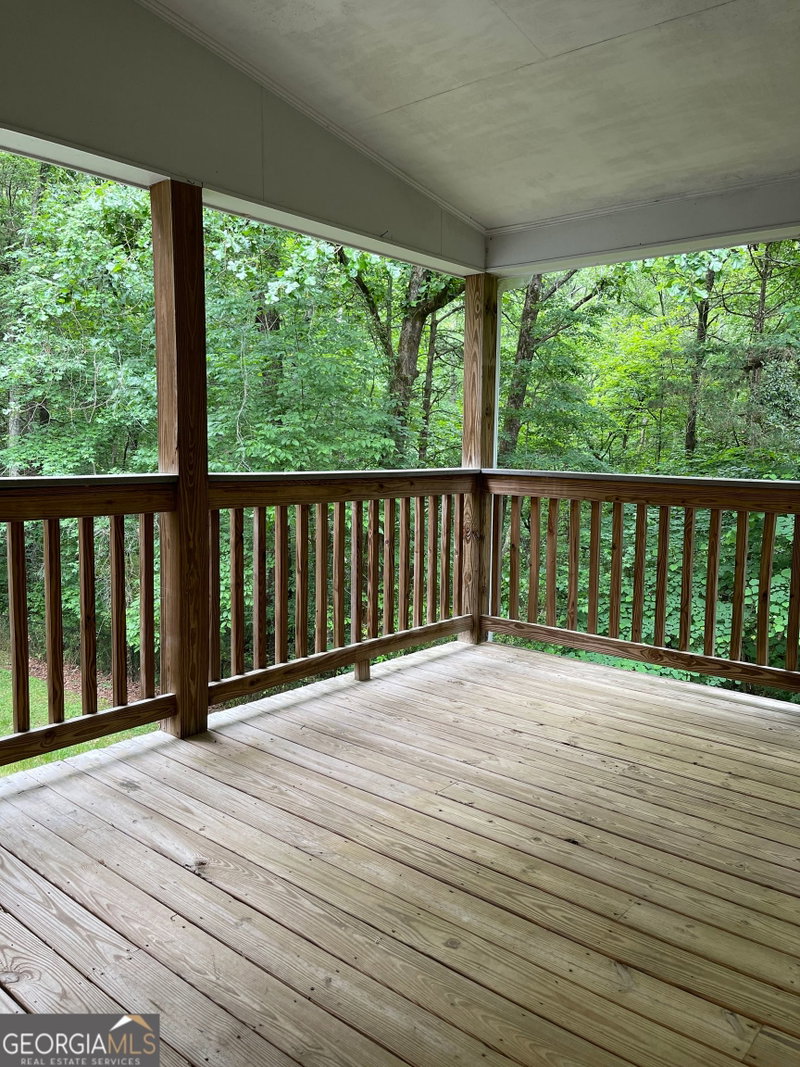 Photo 13 of 3910 Barnett Shoals Road S