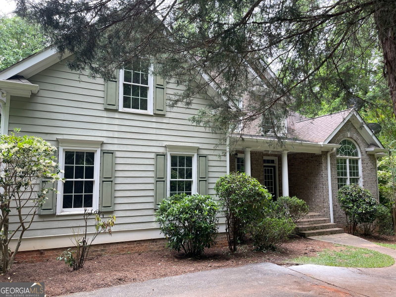 Photo 3 of 3910 Barnett Shoals Road S