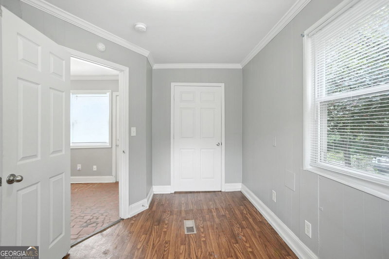 Photo 26 of 1807 Sylvan Road SW